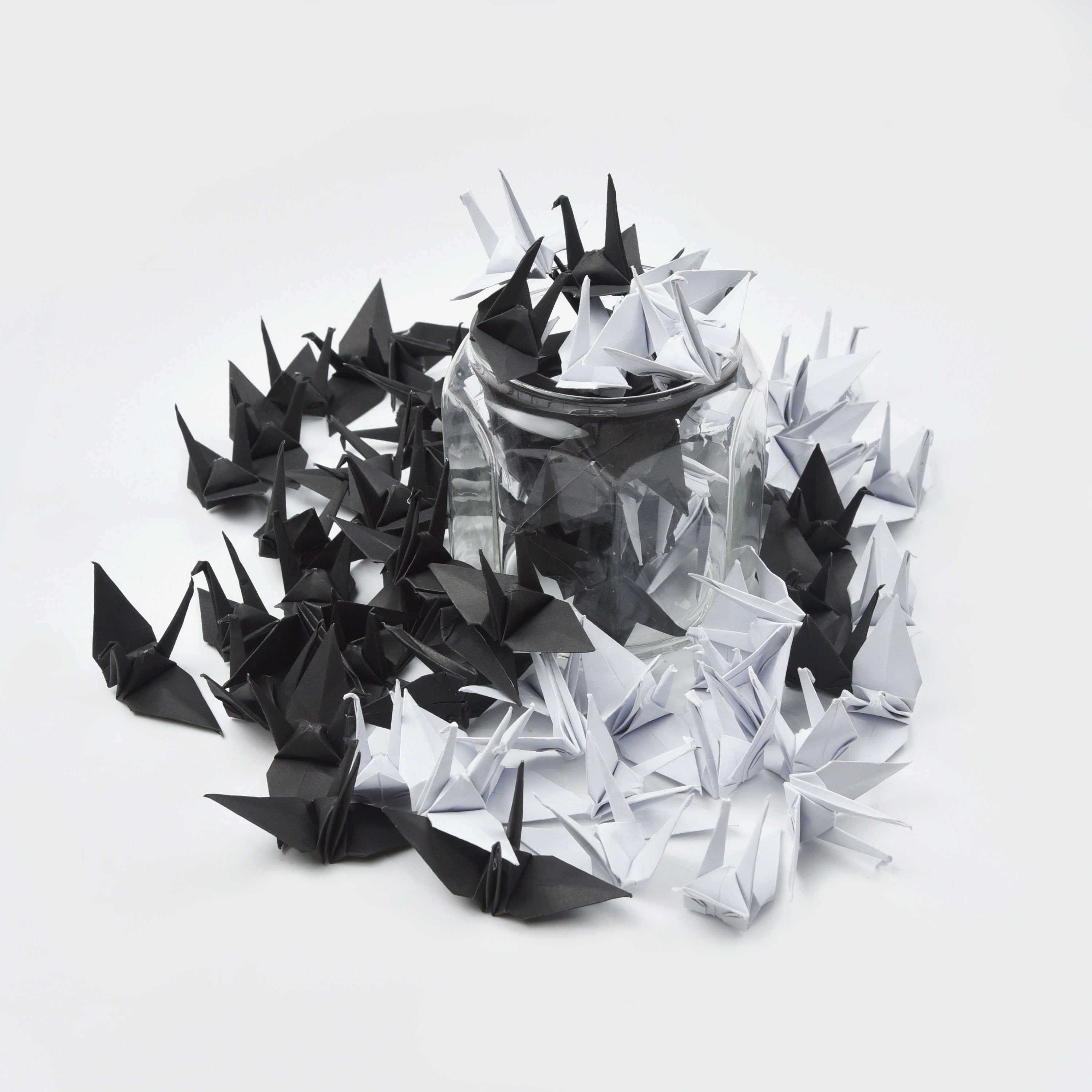 100 gru di carta origami - bianco e nero - 3x3 pollici - per decorazioni di nozze, regalo di anniversario, San Valentino, sfondo