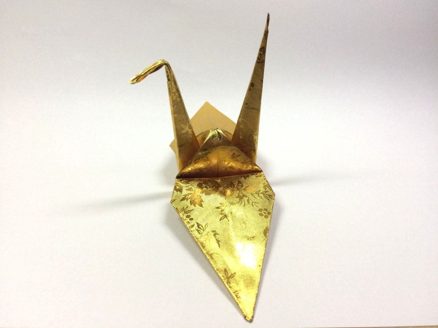 100 Origami Paper Crane Foil Gold 15 cm (6 inches) Large Bird with Pattern for Wedding Decor, Anniversary Gift, Backdrop