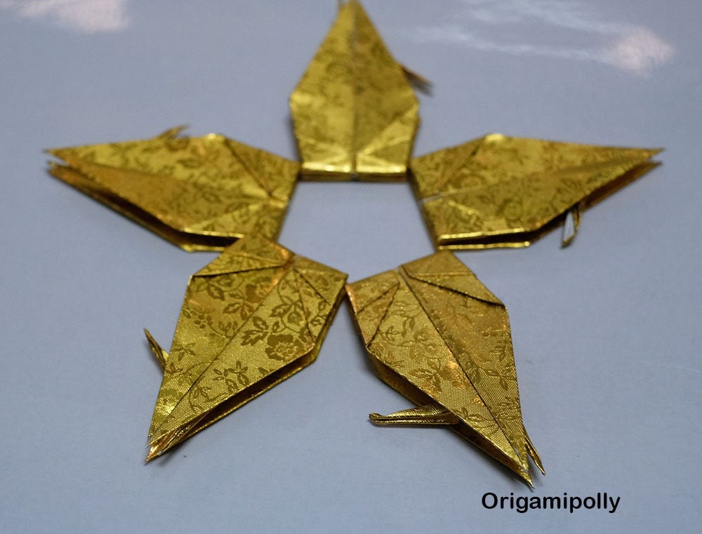 100 Grullas de papel de origami - Papel de aluminio dorado - 15 cm (6 pulgadas) - Pájaro grande con patrón - para decoración de bodas, regalo de aniversario, telón de fondo