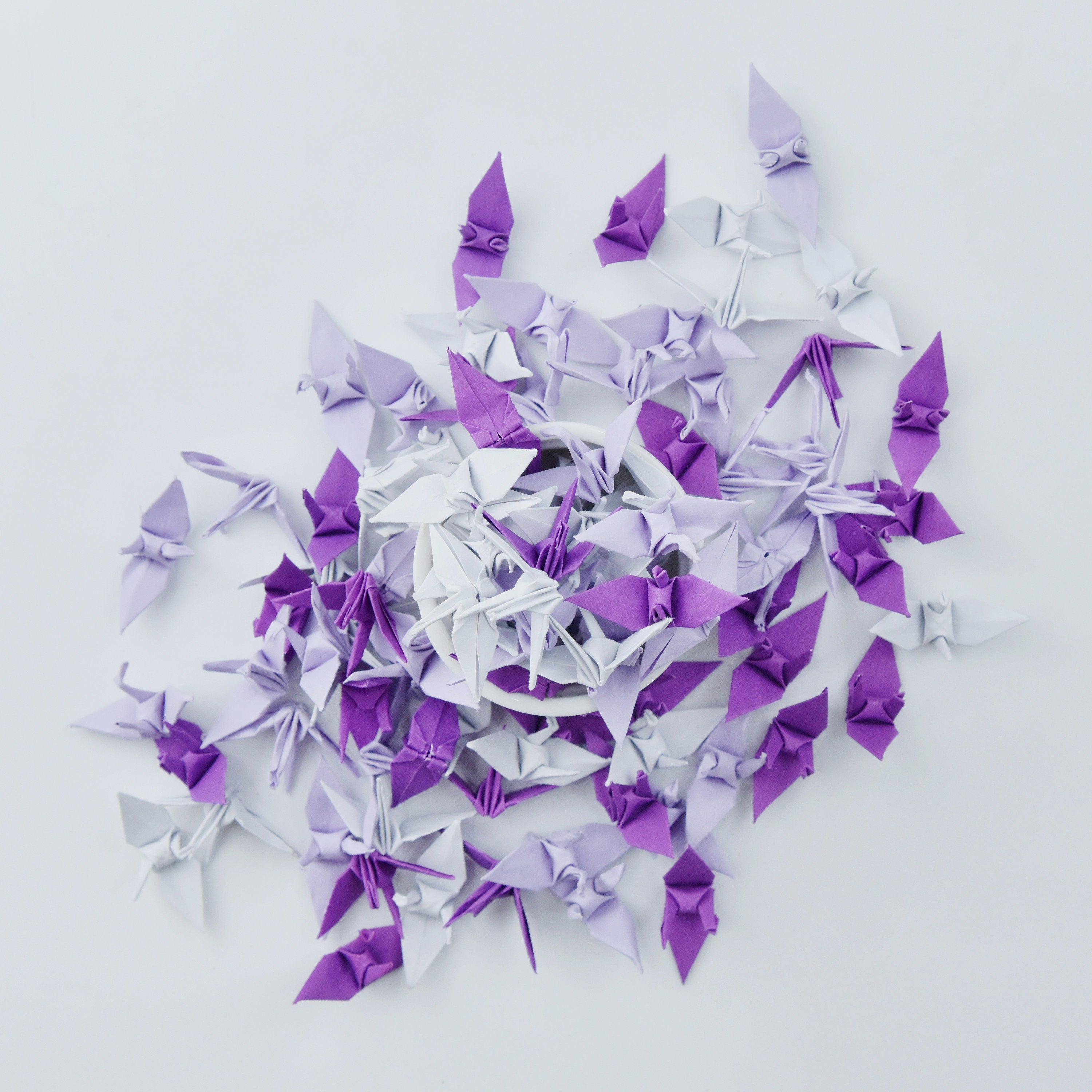 100 gru di carta origami tonalità viola - gru origami - prefabbricate - piccole 1,5x1,5 pollici per decorazioni di nozze, regali di anniversario, San Valentino
