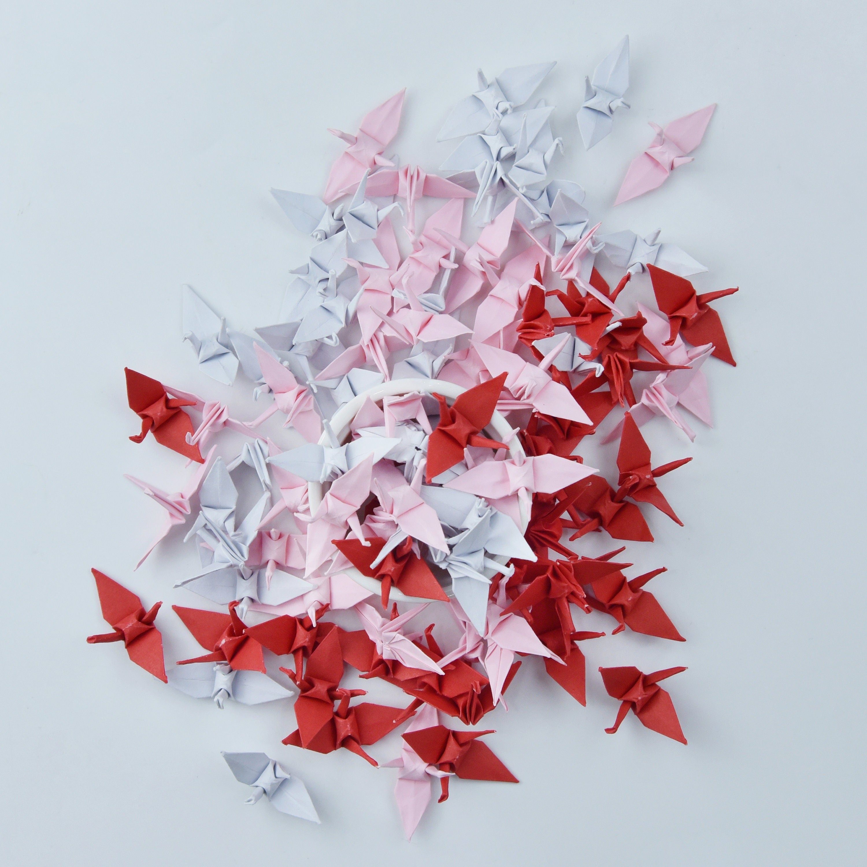 100 Grúas de papel de origami Tono de sombra blanco rosa rojo - Pequeña 3,81 cm (1,5 pulgadas) - Grúa de origami para fiesta de bodas, regalo de San Valentín
