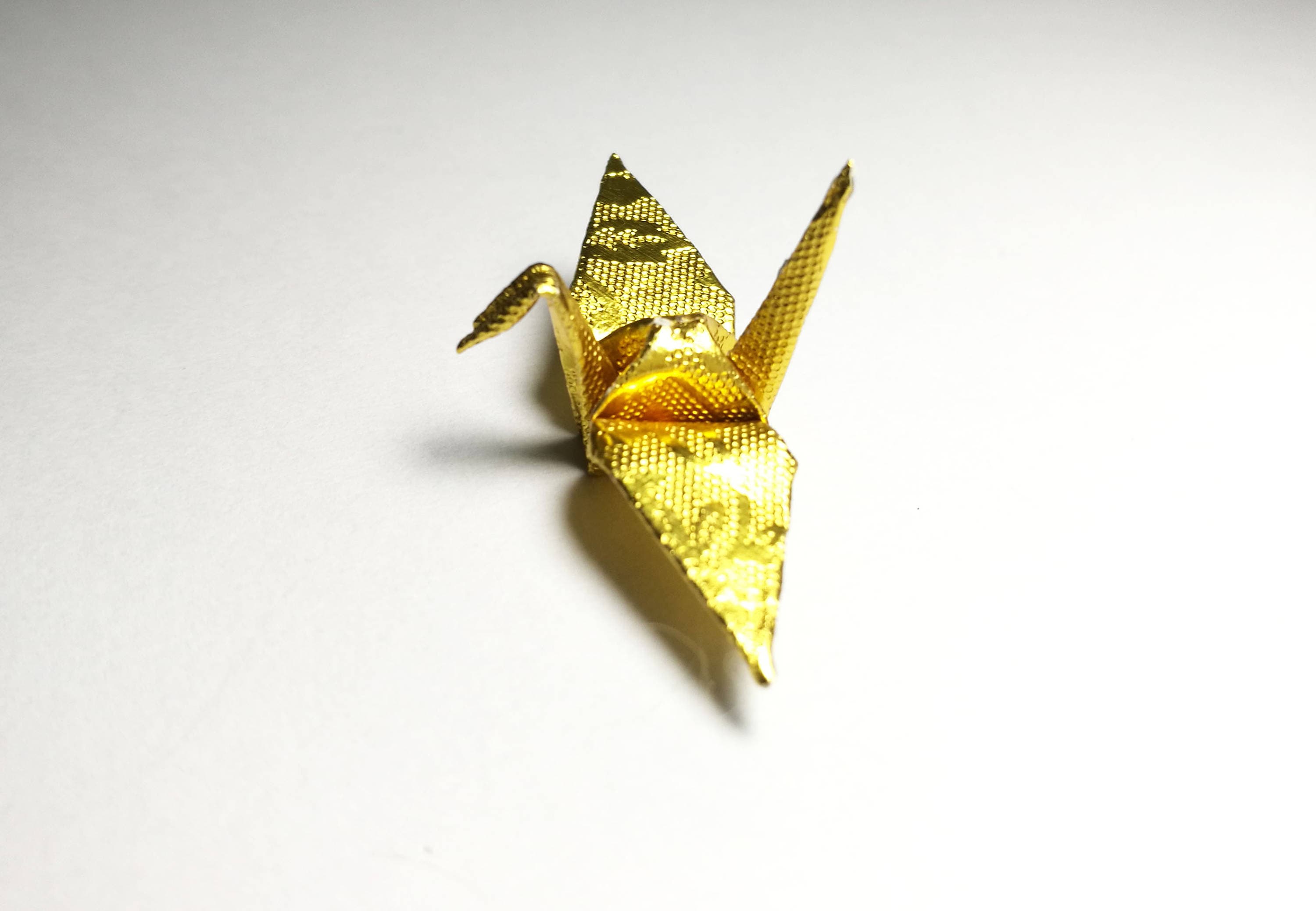 1000 Gold Rose Pattern Origami Paper Crane Made Small 1.5 inch for Wedding Gift, Decoration, Wedding Backdrop