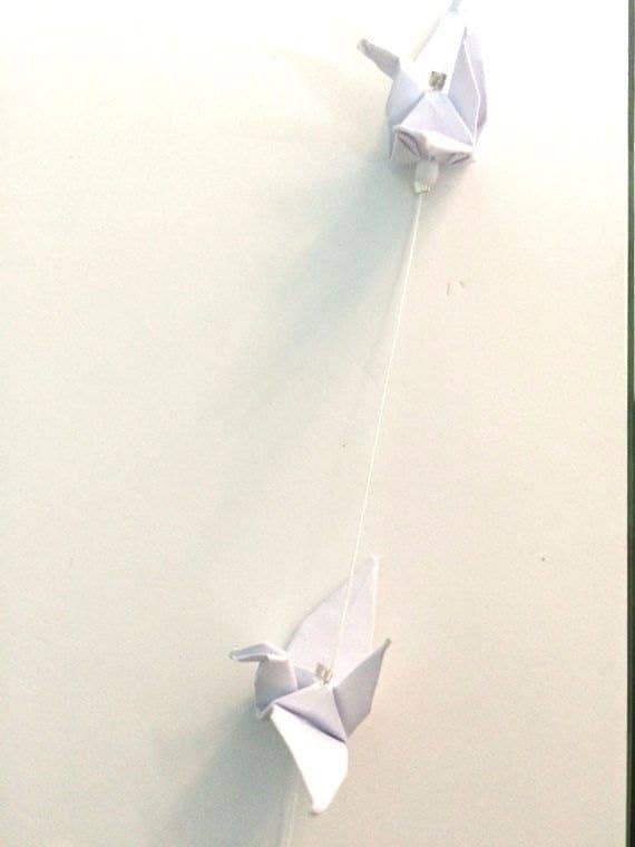 20 Cuerdas 1000 Grúa Origami Grúa Guirnalda Blanca Pequeña 1,5 pulgadas 250 cm Grúa de papel Origami en cuerda para decoración de bodas Telón de fondo